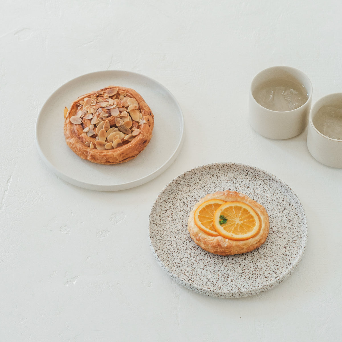 スライドショー切立プレート 錆点の画像を開く