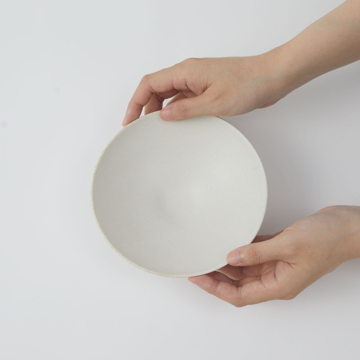 スライドショーこなれ小鉢 白の画像を開く