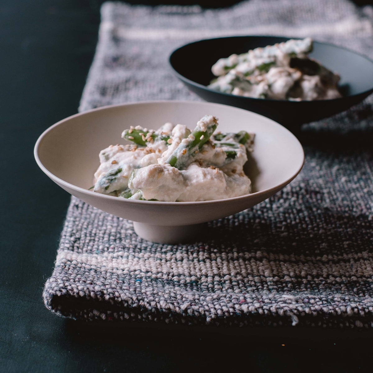 スライドショーこなれ小鉢 焼き締め 白茶の画像を開く