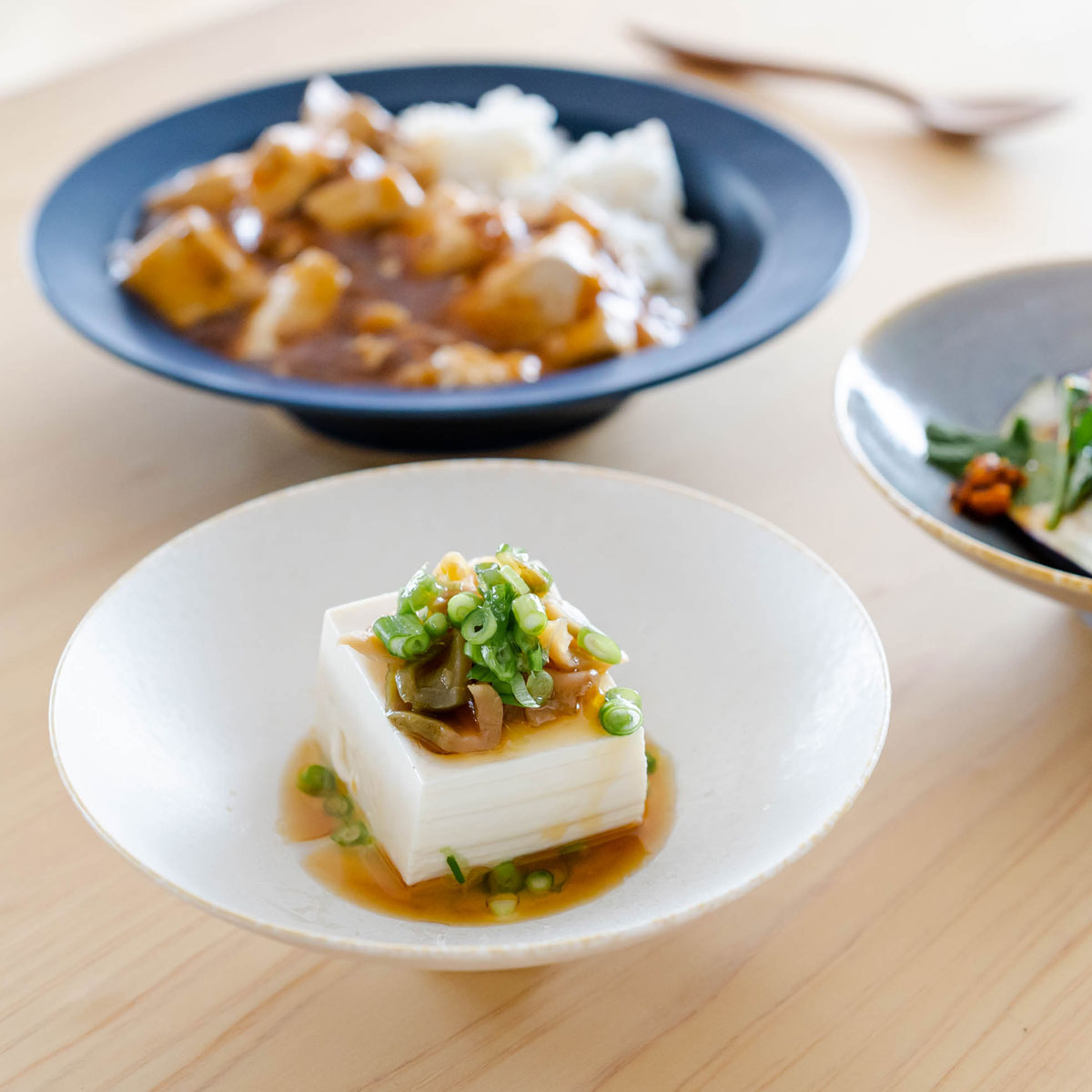 スライドショーこなれ小鉢 白の画像を開く