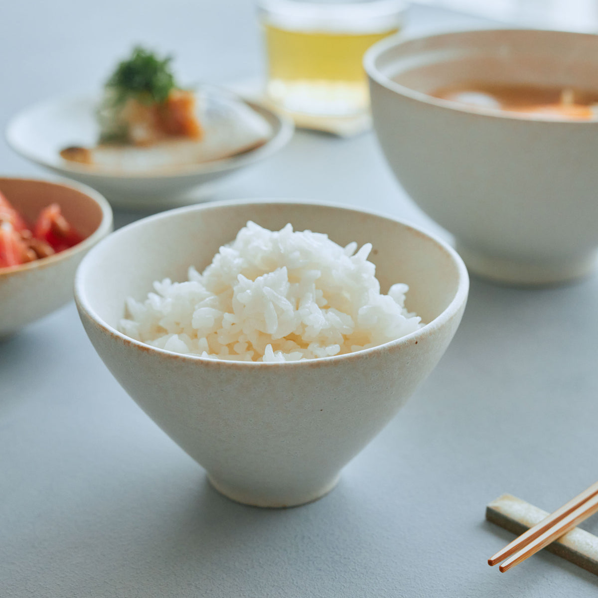 スライドショー【予約販売】よりそう入れ子碗セット 白の画像を開く
