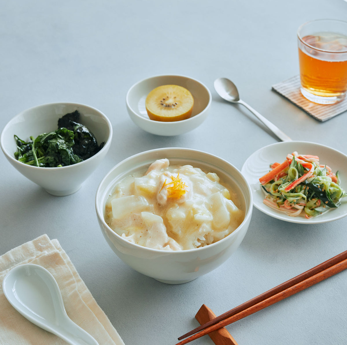スライドショー【予約販売】よりそう入れ子碗セット つや白の画像を開く
