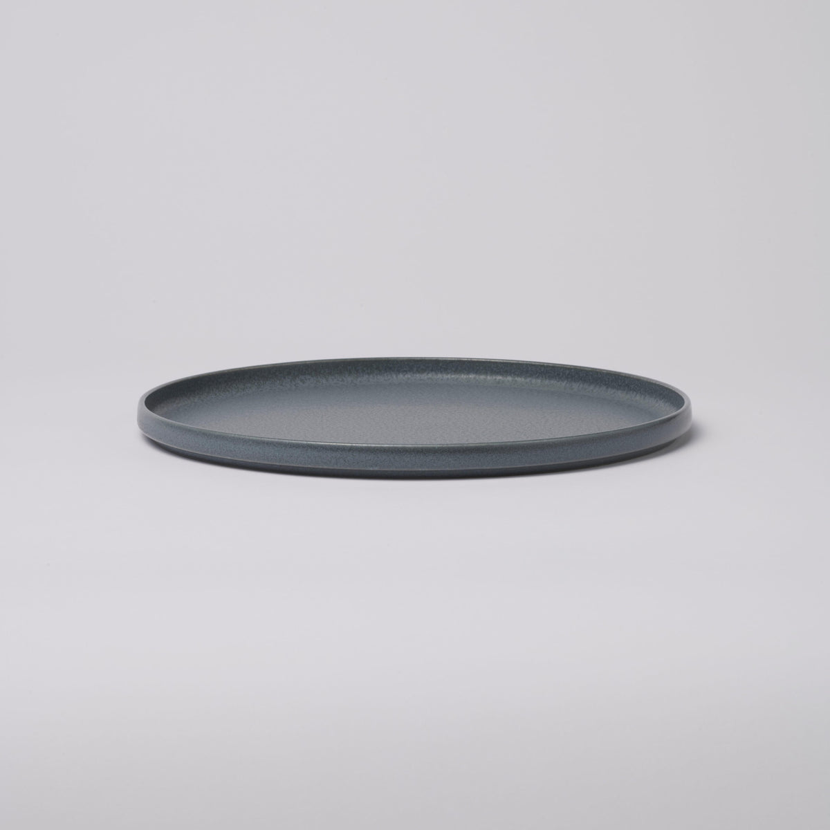 スライドショー切立プレート 灰 25cmの画像を開く
